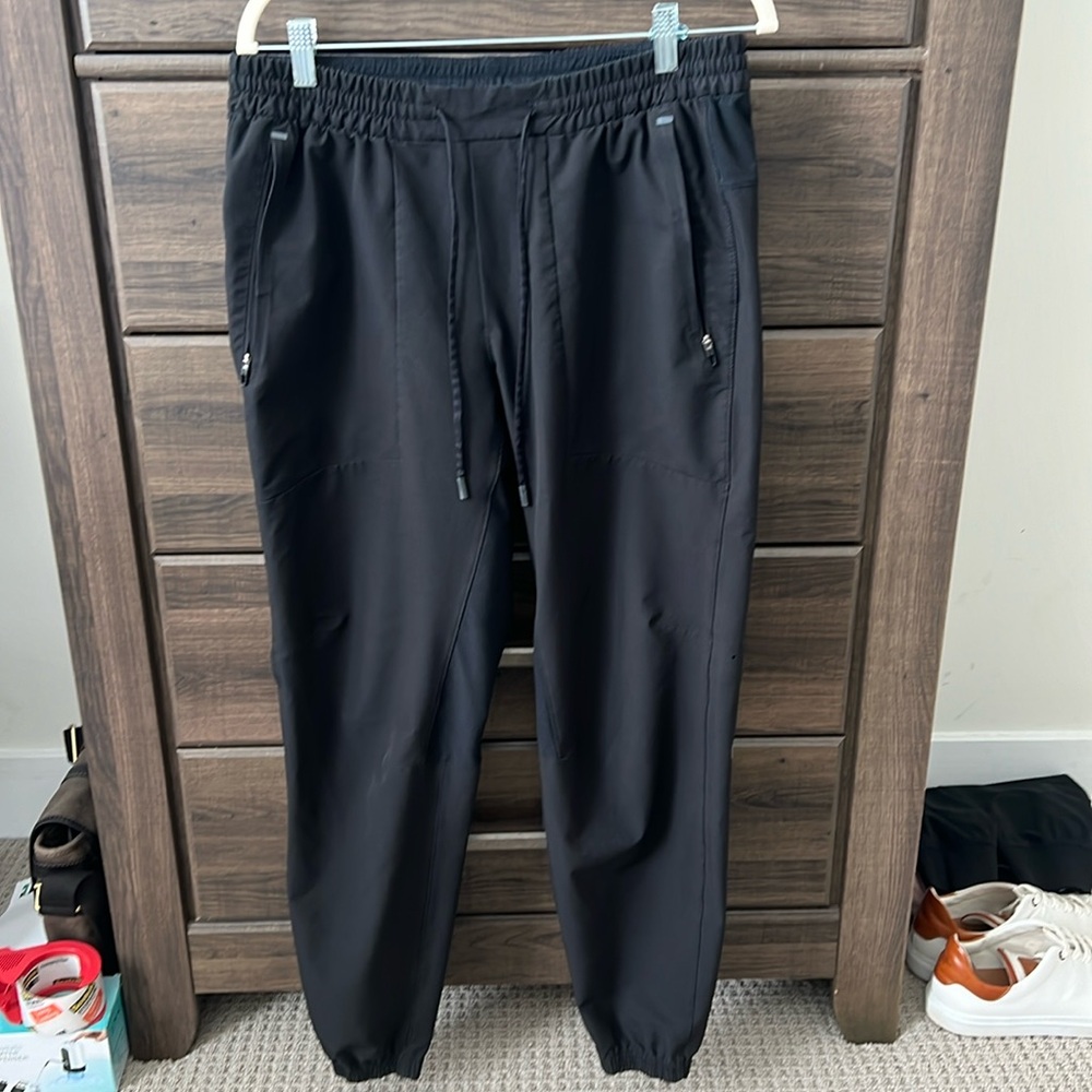 Lululemon License to train jogger
